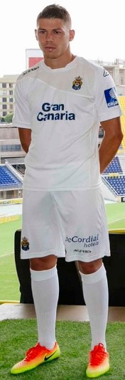 Детская форма голкипера футбольного клуба Лас-Пальмас 2016/2017 (комплект: футболка + шорты + гетры)
